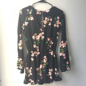 Black floral romper! Long sleeves!